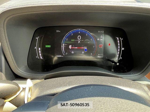 Toyota SIENTA 2023-06 8317082-7
