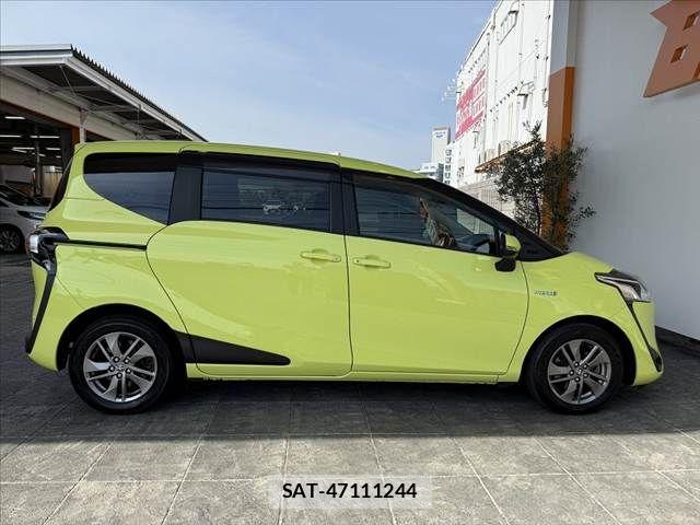 Toyota SIENTA 2019-09 8317087-11