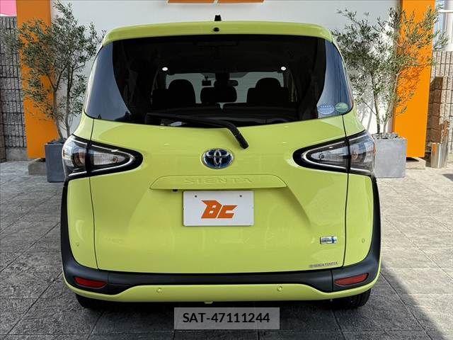 Toyota SIENTA 2019-09 8317087-13