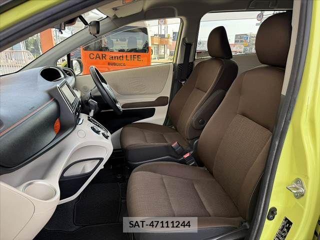 Toyota SIENTA 2019-09 8317087-16