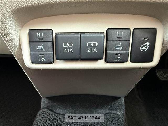 Toyota SIENTA 2019-09 8317087-6