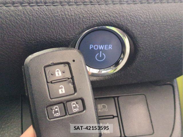 Toyota SIENTA 2016-03 8317094-11