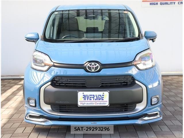 Toyota SIENTA 2022-09 8317081-18