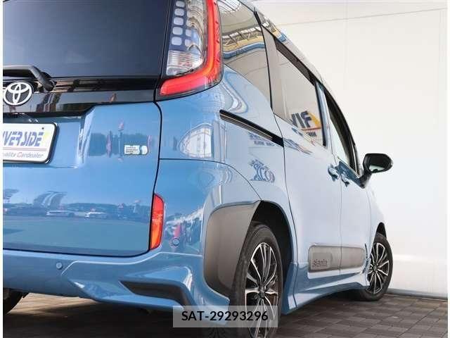 Toyota SIENTA 2022-09 8317081-24