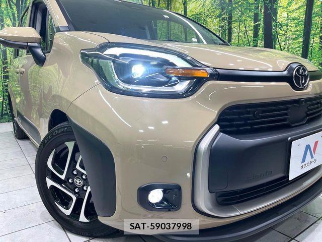 Toyota SIENTA 2023-08 8337875-12