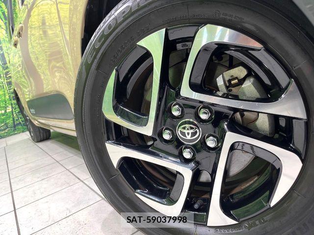 Toyota SIENTA 2023-08 8337875-13