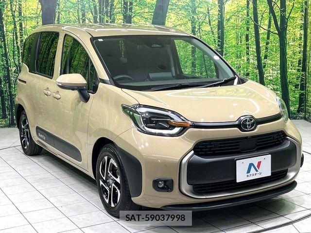 Toyota SIENTA 2023-08 8337875-16