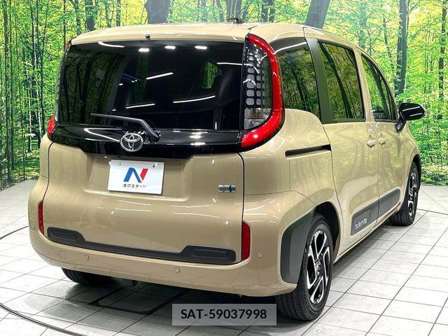 Toyota SIENTA 2023-08 8337875-17