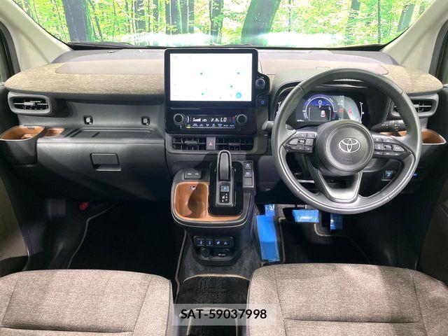 Toyota SIENTA 2023-08 8337875-1
