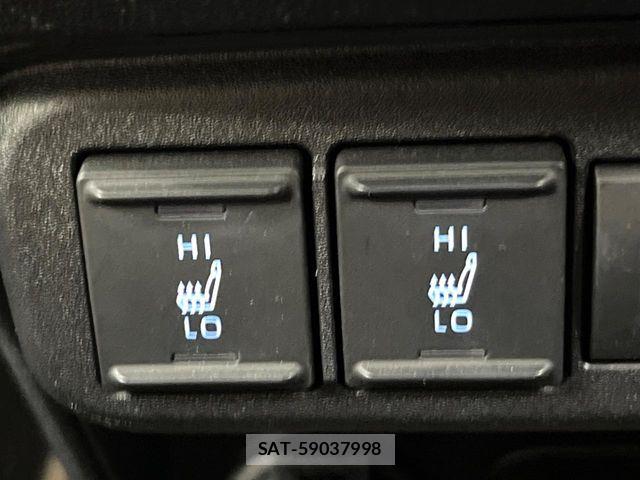 Toyota SIENTA 2023-08 8337875-6