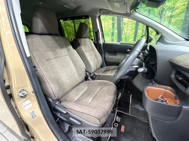 Toyota SIENTA 2023-08 8337875-7
