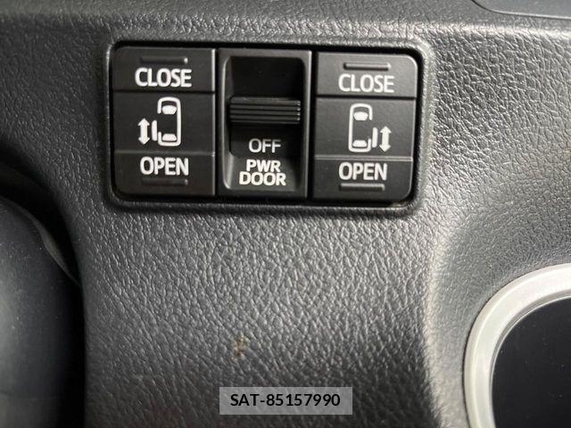 Toyota SIENTA 2016-02 8337880-16