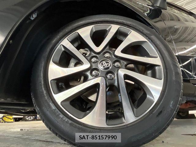 Toyota SIENTA 2016-02 8337880-19
