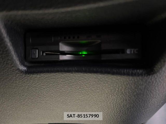 Toyota SIENTA 2016-02 8337880-5
