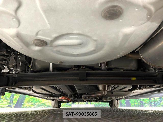Toyota SIENTA 2016-08 8337884-19
