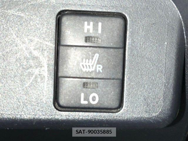 Toyota SIENTA 2016-08 8337884-4