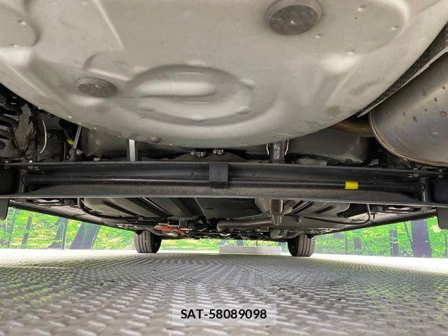 Toyota SIENTA 2018-06 8337883-19