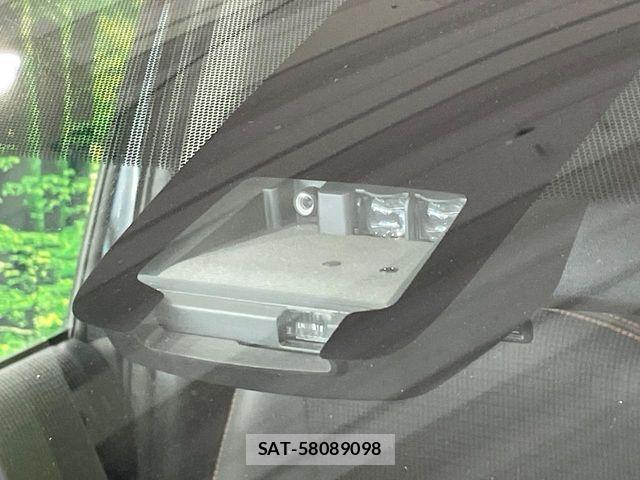Toyota SIENTA 2018-06 8337883-6