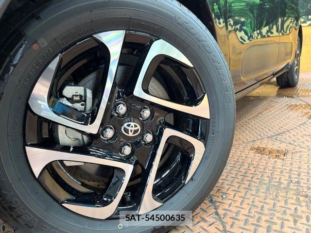Toyota SIENTA 2026-06 8337863-12