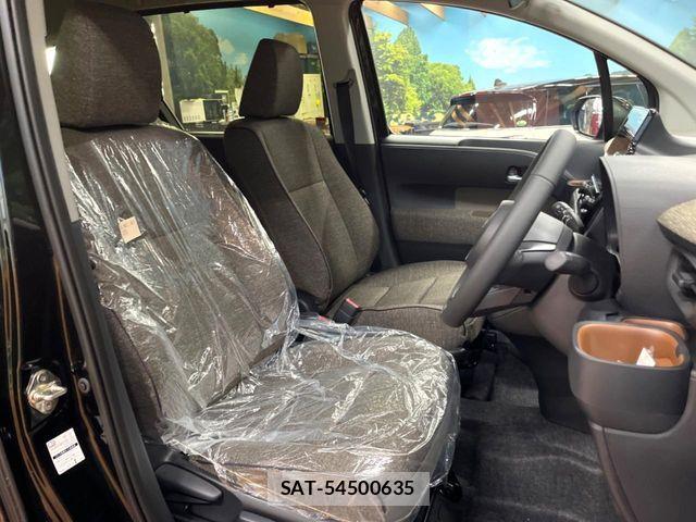 Toyota SIENTA 2026-06 8337863-7