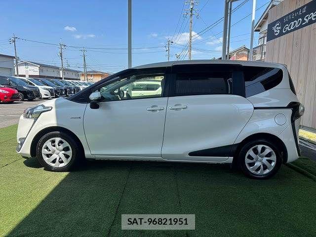 Toyota SIENTA 2016-08 8337891-17