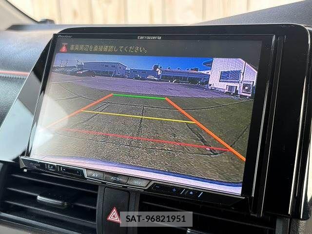 Toyota SIENTA 2016-08 8337891-3