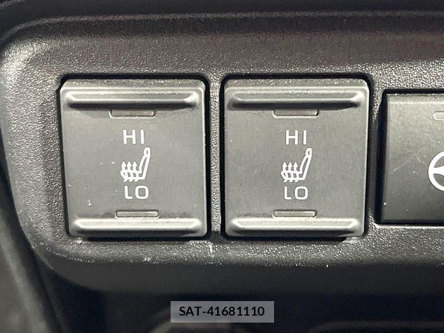 Toyota SIENTA 2022-10 8337877-5