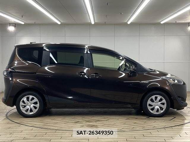 Toyota SIENTA 2017-04 8337886-17