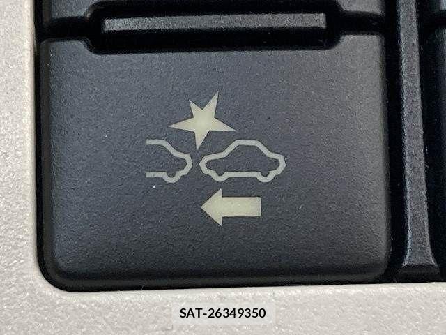 Toyota SIENTA 2017-04 8337886-5