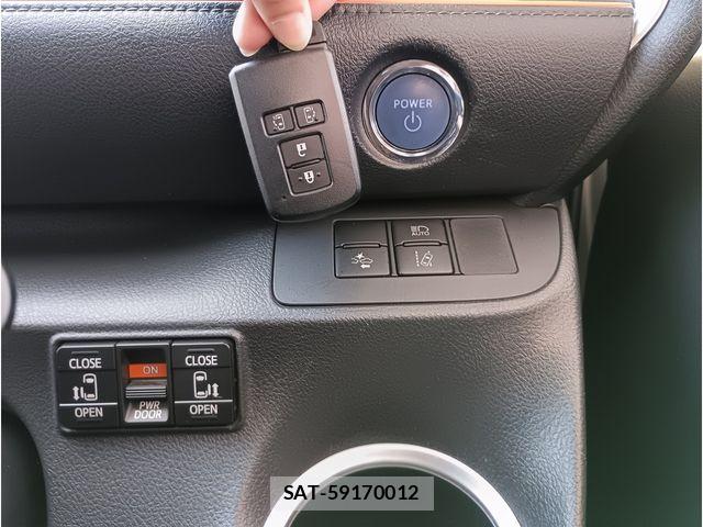 Toyota SIENTA 2015-10 8337887-11