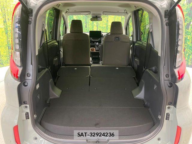 Toyota SIENTA 2023-12 8337876-9