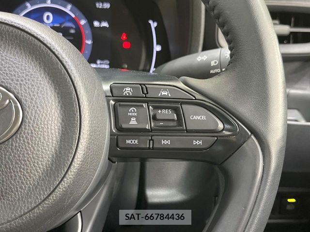 Toyota SIENTA 2023-08 8337874-6
