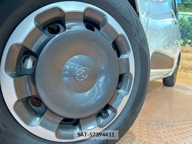 Toyota SIENTA 2022-12 8337873-13