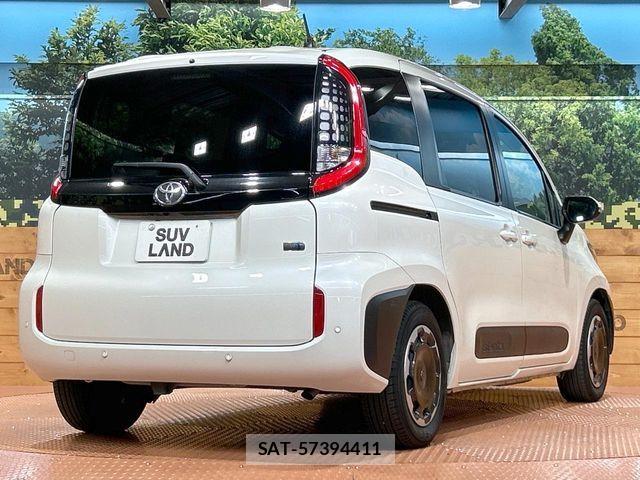 Toyota SIENTA 2022-12 8337873-17