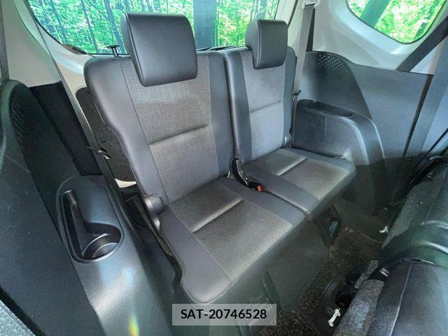 Toyota SIENTA 2018-02 8337881-9
