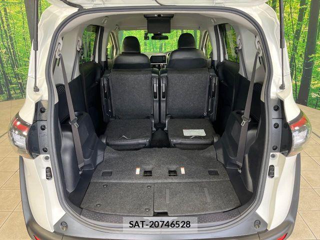 Toyota SIENTA 2018-02 8337881-10
