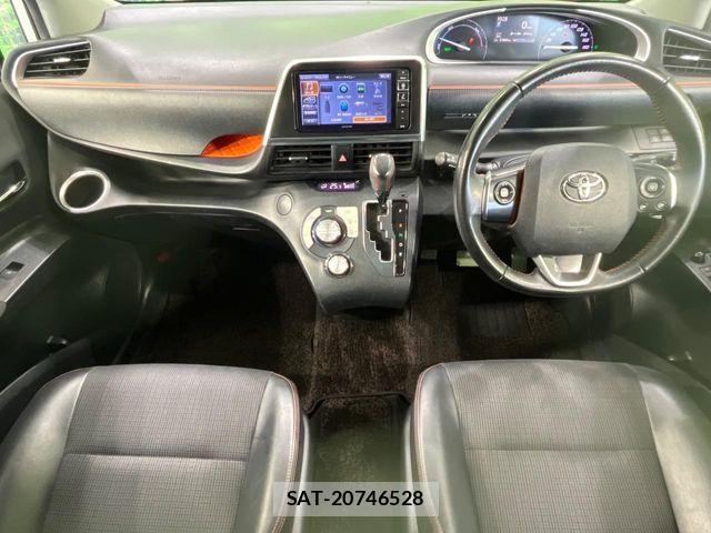 Toyota SIENTA 2018-02 8337881-1