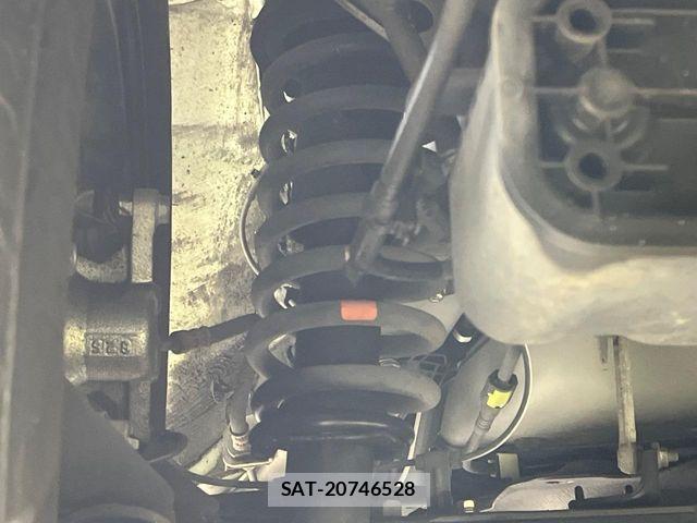 Toyota SIENTA 2018-02 8337881-19