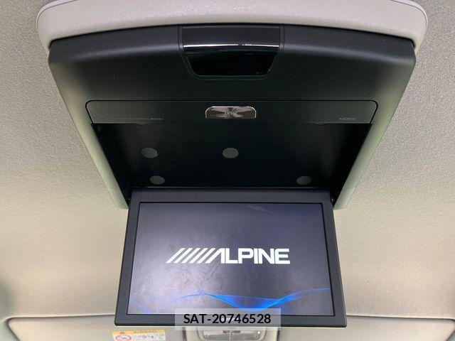 Toyota SIENTA 2018-02 8337881-2