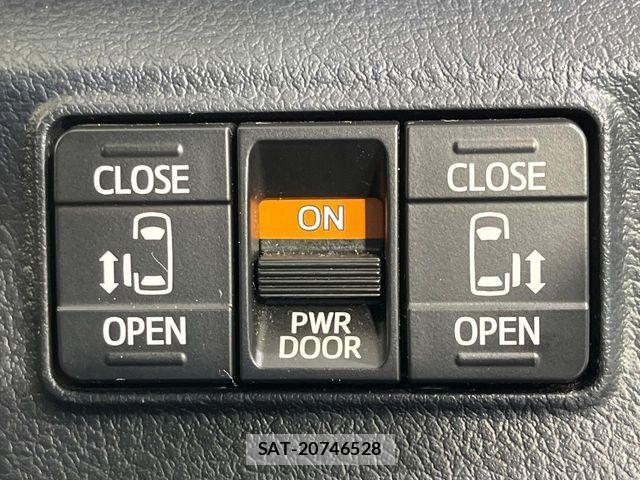 Toyota SIENTA 2018-02 8337881-4
