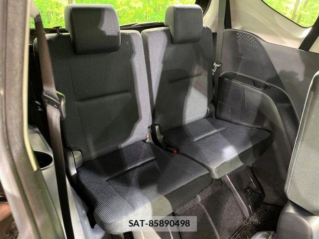 Toyota SIENTA 2017-08 8337890-9