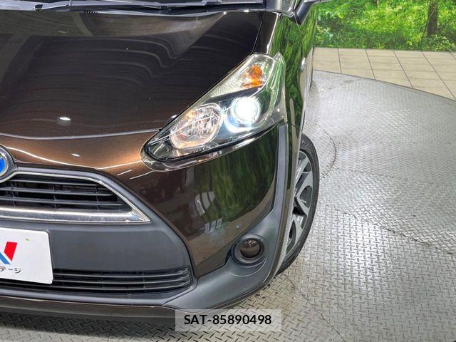 Toyota SIENTA 2017-08 8337890-12