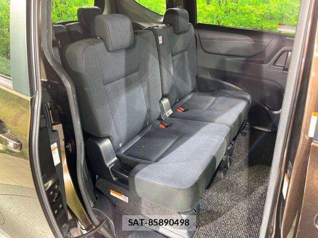 Toyota SIENTA 2017-08 8337890-8