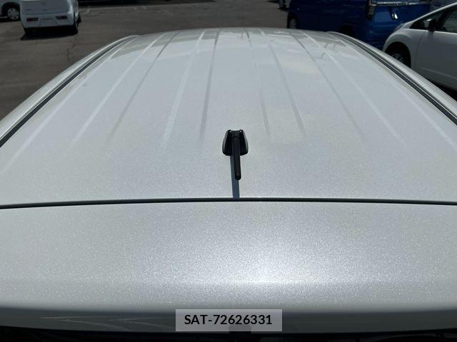 Toyota SIENTA 2015-09 8337888-11