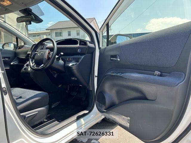 Toyota SIENTA 2015-09 8337888-13