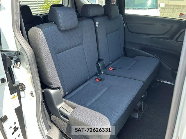 Toyota SIENTA 2015-09 8337888-16