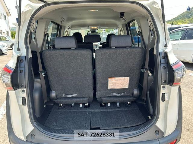 Toyota SIENTA 2015-09 8337888-18