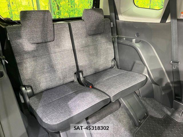 Toyota SIENTA 2023-08 8337871-9