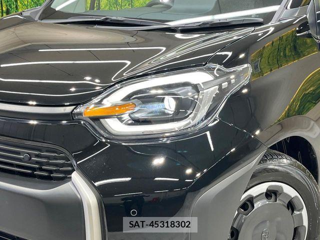 Toyota SIENTA 2023-08 8337871-12
