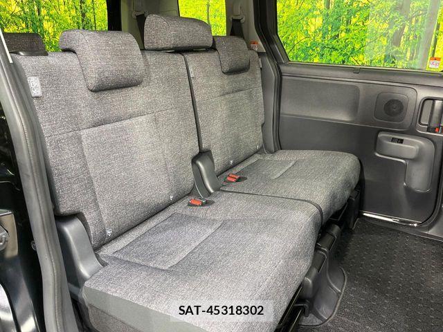 Toyota SIENTA 2023-08 8337871-8
